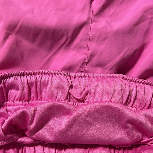 Pink athletic shorts - Picture 4 of 10